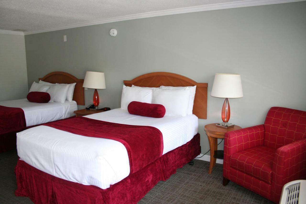 Town N Country Family Resort Уест Ярмут Екстериор снимка
